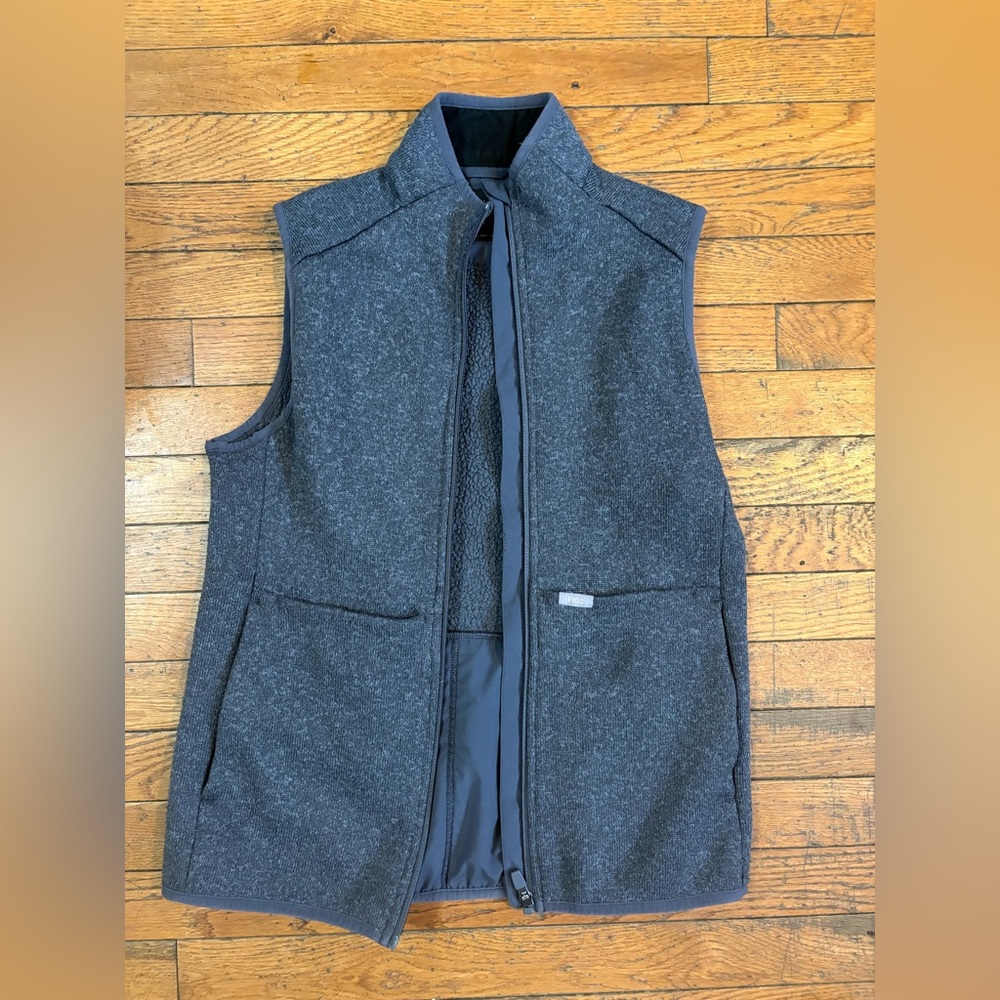 Figs Charcoal Sleeveless Vest
